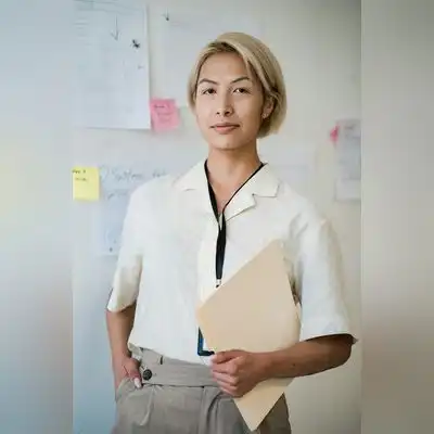 曹怡